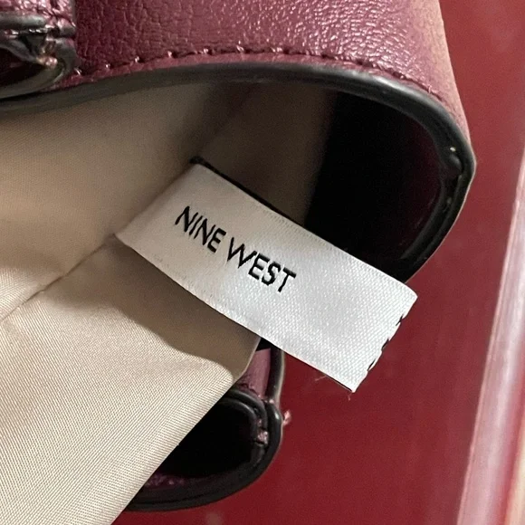 Nine West Burgundy Purse / Hand Bag - Picture 12 of 14